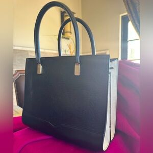$4,000 NEW! J MENDEL PARIS TOTE